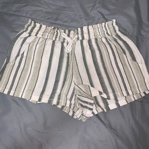 PacSun shorts | brand new, never worn
